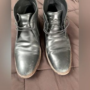 Cole Haan size 10.5 black chukka shoes